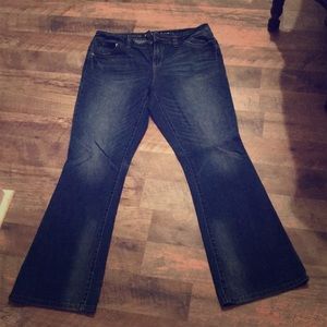 Apt. 9 bootcut jeans size 12